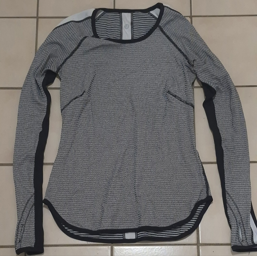 Lululemon Run: Runder Under Long Sleeve – Mini Check Pique Black/White (6)